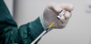 US health authority proposes annual COVID-19 booster shots