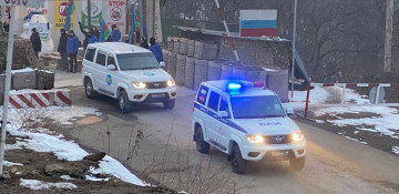 Over fifty vehicles pass freely along Azerbaijan's Lachin-Khankendi road
