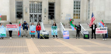 Azerbaijanis hold peaceful rally in Houston in protest of Armenia’s eco-terrorism (PHOTO)
