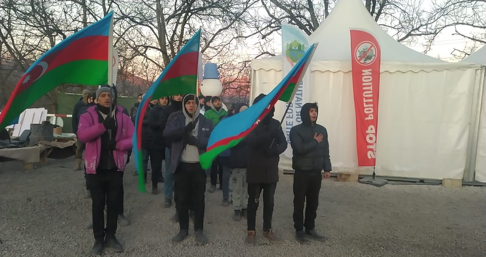Peaceful Azerbaijanis continue protests on Lachin-Khankendi road, demand end to Armenia’s ecocide