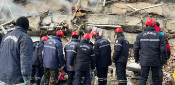 Azerbaijani rescuers pull 11 people alive from rubble in quake-affected Türkiye