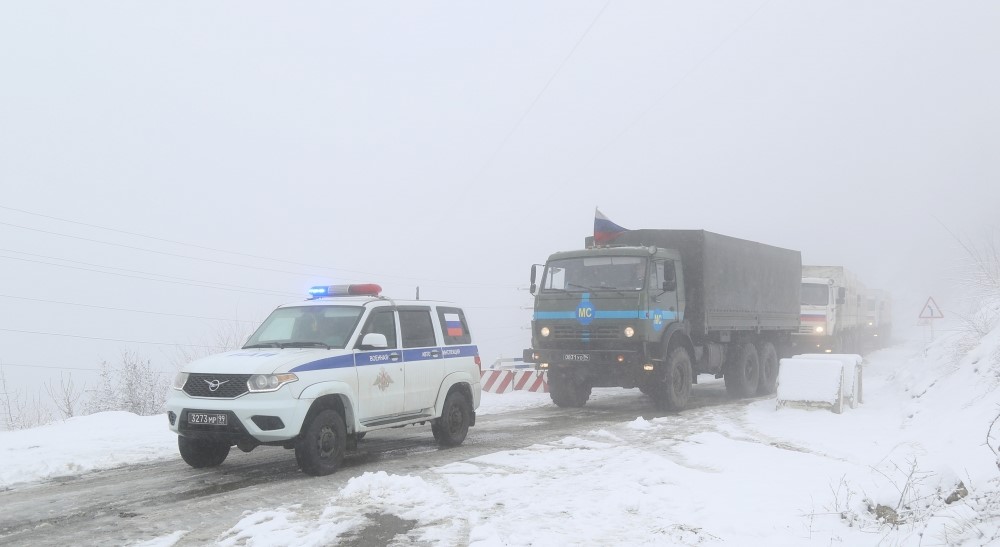 34 more vehicles of Russian peacekeepers pass freely along Lachin-Khankendi road
