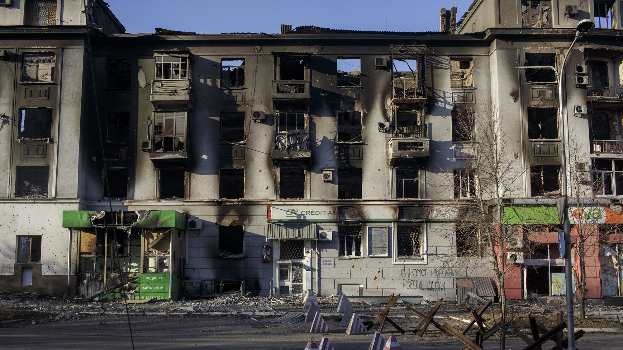 Fewer than 5,000 civilians remain in eastern Ukrainian city of Bakhmut, military says