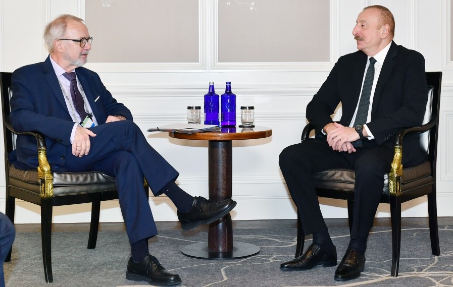 President Ilham Aliyev met with President of European Investment Bank in Munich