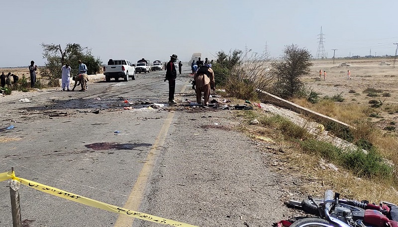 Suicide bombing kills 9 policemen in southwestern Pakistan