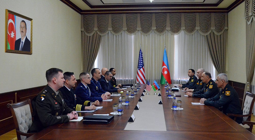 Azerbaijan, US discuss prospects for military cooperation