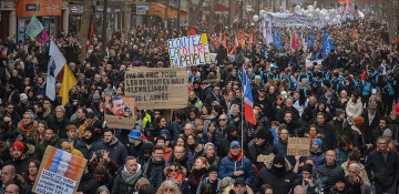 French workers gear up for 8th round of protests over pension reform plan