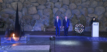 Azerbaijani foreign minister visits Yad Vashem memorial