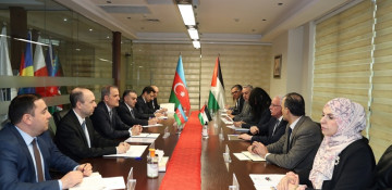 Azerbaijani, Palestinian FMs meet in Ramallah
