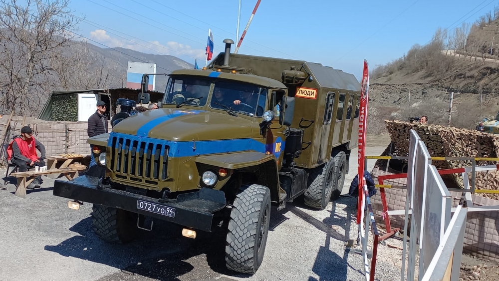 Residents of Armenian origin move freely along Azerbaijan’s Lachin-Khankendi road