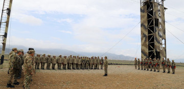 Commando training ‘necessary’ for training of professional officers: Azerbaijani defense minister