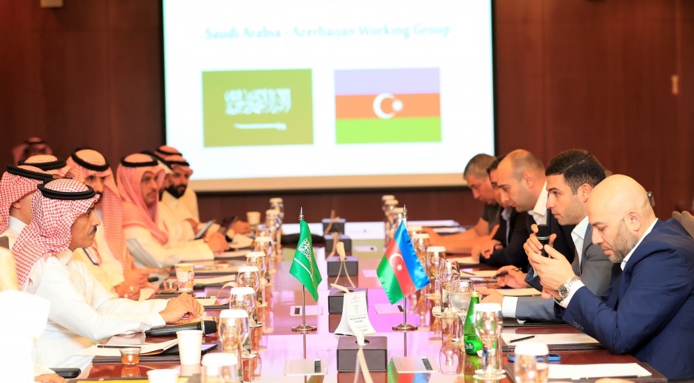 Azerbaijan, Saudi Arabia discuss prospects for cooperation in SMEs