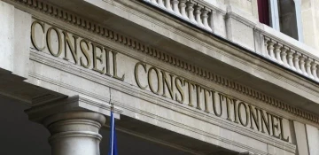 France's Constitutional Council approves higher pension age