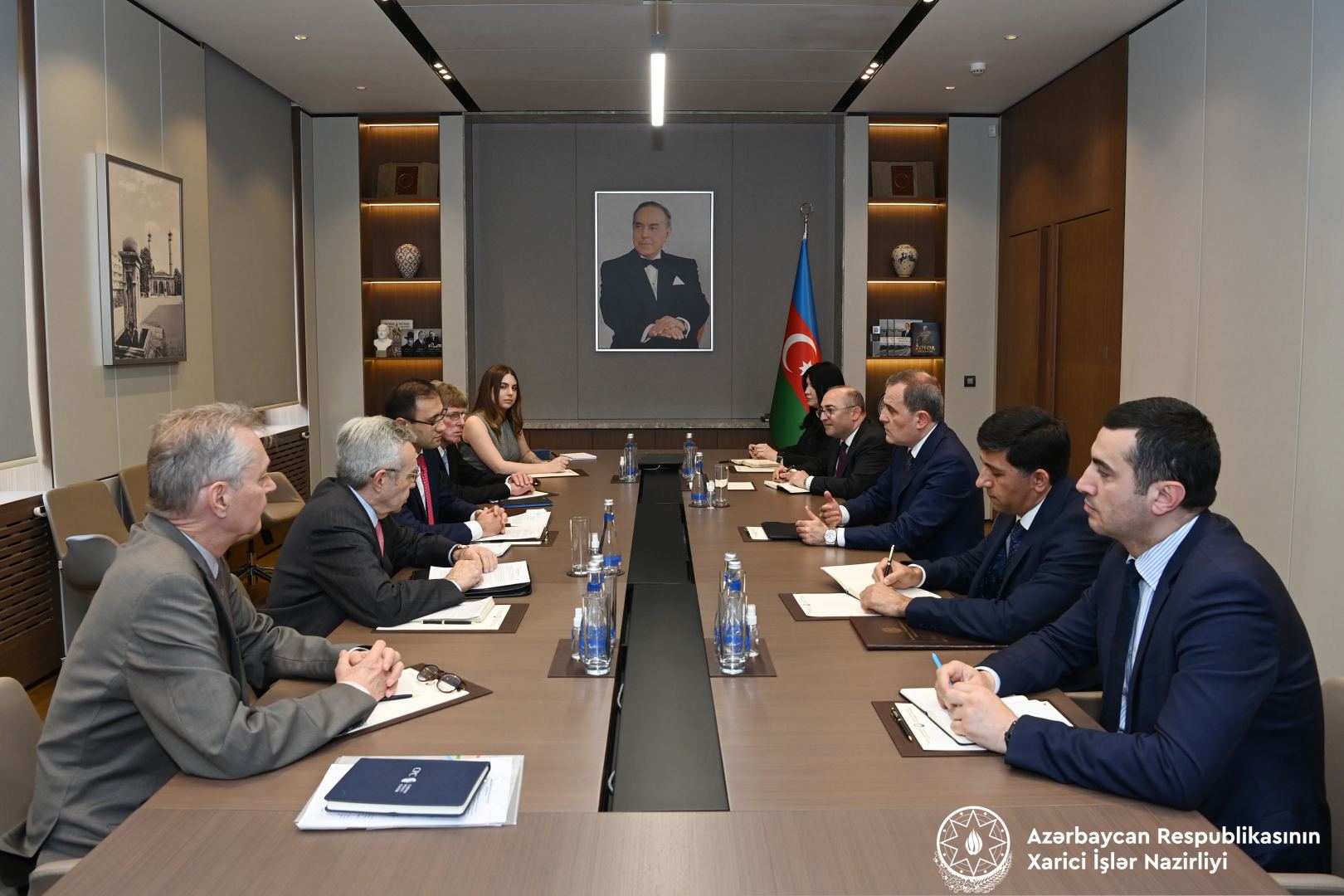 Azerbaijani FM meets with delegation of US Caspian Policy Center