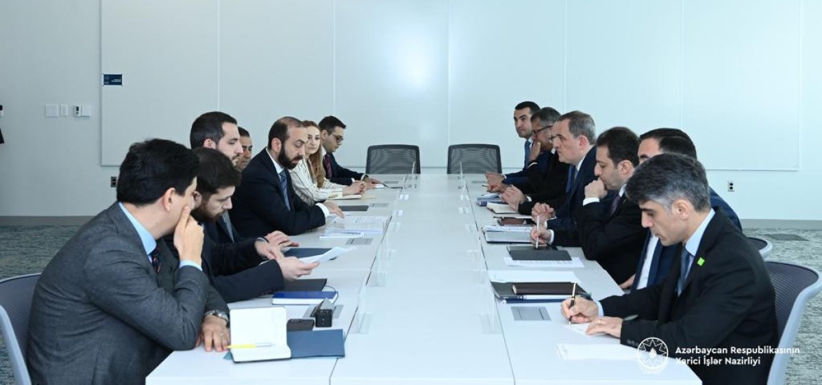 Azerbaijani, Armenian foreign ministers hold bilateral talks in Washington