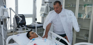 Deputy chief of Azerbaijan’s border service visits serviceman wounded in Armenian provocation in Lachin
