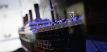 Rescuers racing against clock in search for Titanic tourist submersible