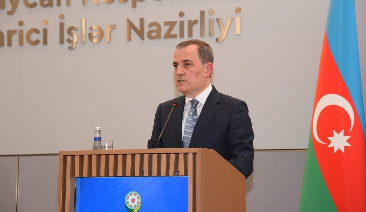 Azerbaijani FM considers Baku-Yerevan peace treaty ‘possible’ by year-end 