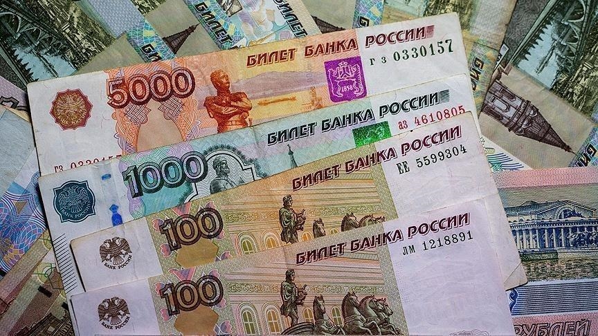 Russian ruble hits 15-month low amid Wagner uprising