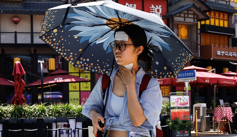 China renews yellow alert for high temperatures