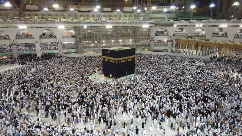 Saudi Arabia arrests over 17,000 for performing Hajj without permit