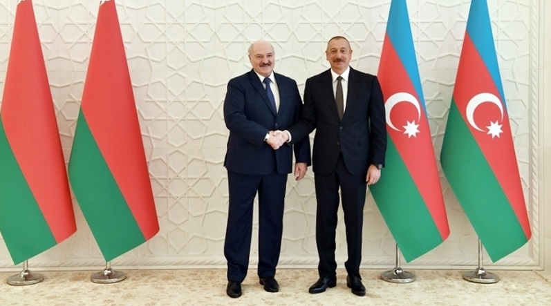 Azerbaijani president congratulates Belarusian counterpart on Independence Day
