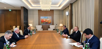 President Ilham Aliyev received Foreign Minister of Palestine