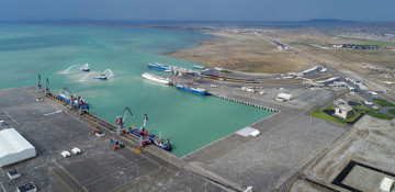 Azerbaijan, Uzbekistan discuss cargo transportation issues