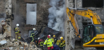 2 dead from overnight Russian attack on Mykolaiv, mayor says