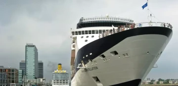 Amsterdam bans cruise ships to limit visitors