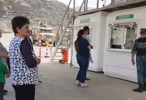 Armenian residents of Azerbaijan's Karabakh freely pass through Lachin border checkpoint