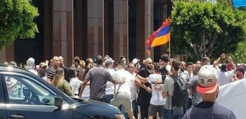 Armenians protesting in front of Azerbaijan Consulate General building in Los Angeles