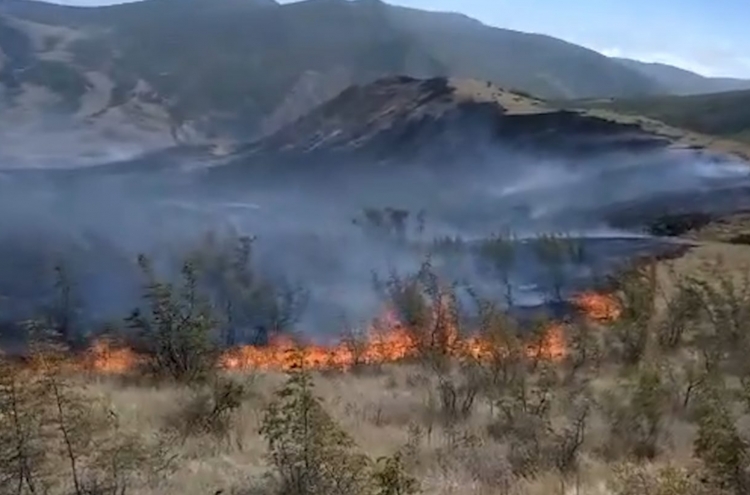Fire in mountainous terrain in Azerbaijan’s Shamakhi completely extinguished