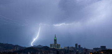 Saudi storm brings lightning, fierce winds to Mecca