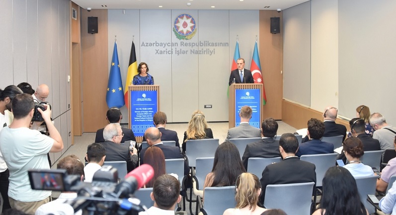 Azerbaijani, Belgium foreign ministers mull Zangazur corridor opening