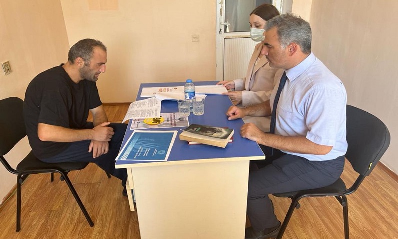 Azerbaijani ombudsperson's reps visit jailed Armenian saboteur