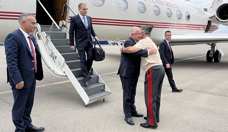Turkish defense minister arrives in Azerbaijan on official visit