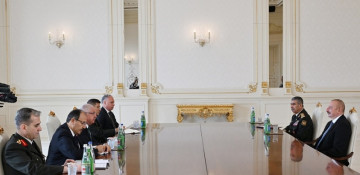 President Ilham Aliyev receives Turkish national defense minister