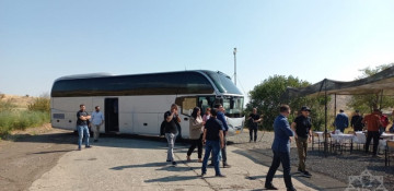 Reps of diplomatic corps, foreign military attaches arrive on Aghdam-Khankendi road 