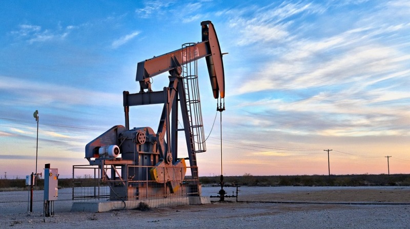 Azerbaijani oil price climbs above $93