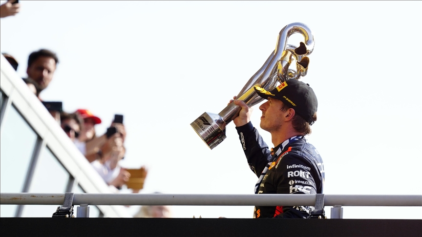 Max Verstappen wins 10 races in a row, breaks F1 record