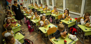 Almost half school-aged refugee children from Ukraine missing out on formal education: UN