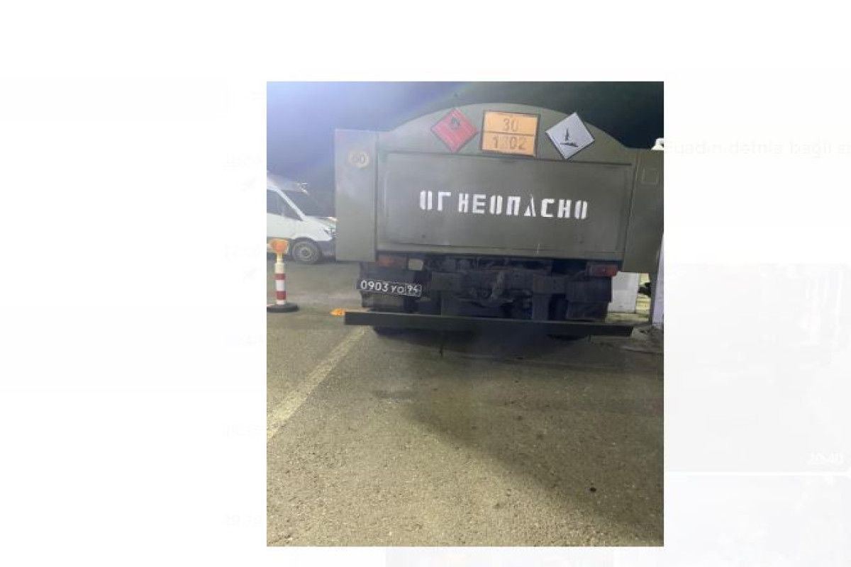 Vehicles of Russian peacekeepers heading to Azerbaijan’s Khankendi