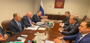 Azerbaijani, Russian FMs meet at UN