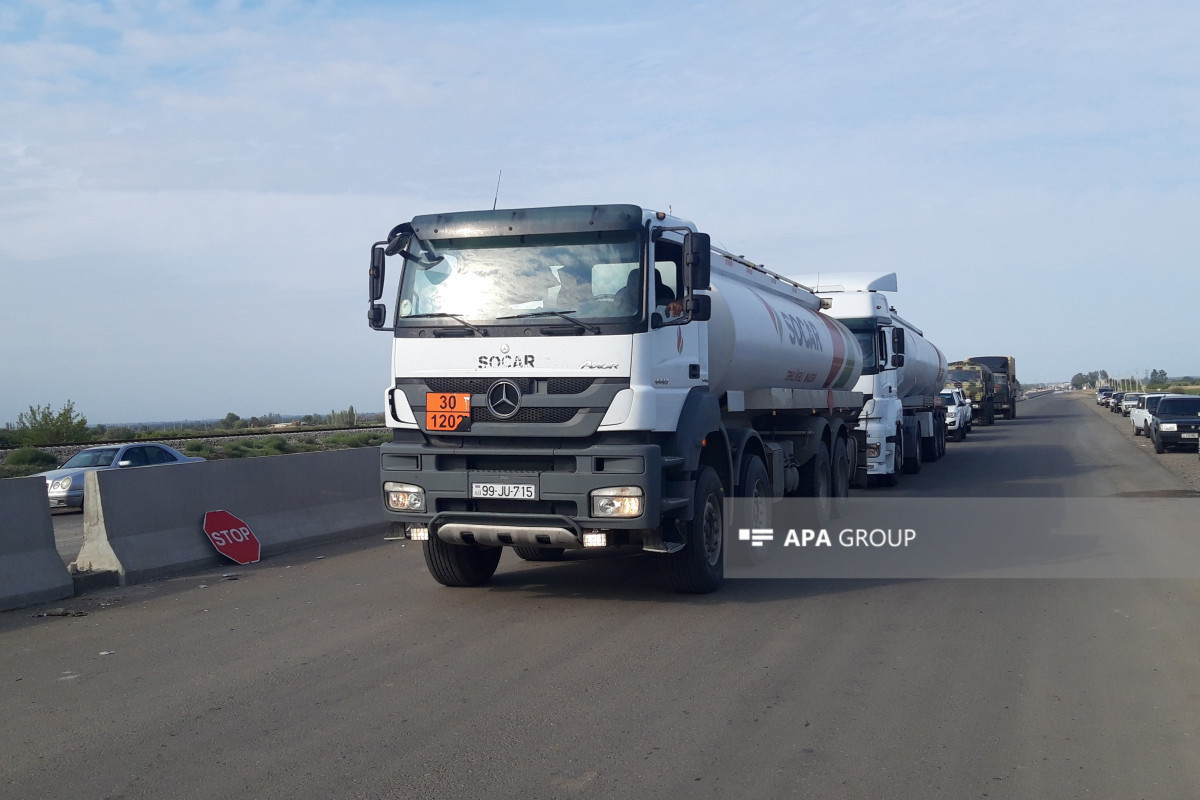 Azerbaijan sends fuel to Khankandi from Ağdam by SOCAR vehicles (PHOTO)