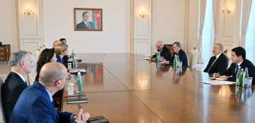 President Ilham Aliyev receives US delegation 