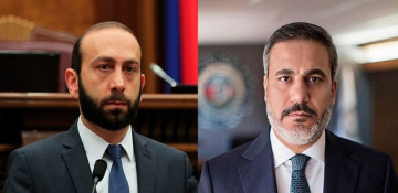 Turkish, Armenian FMs talk over phone