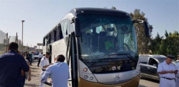 Bus with Israeli tourists in Egypt subjected to fire