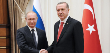 Turkish, Russian presidents hold phone talk