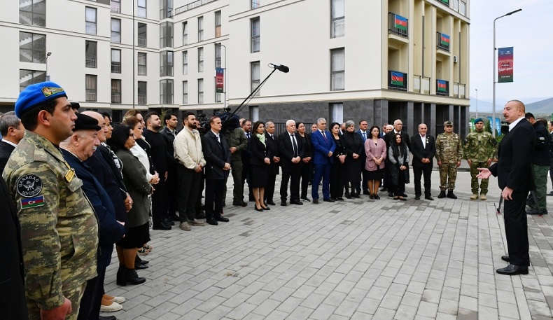 President Ilham Aliyev once again pays respect to martyrs at meeting with Fuzuli residents